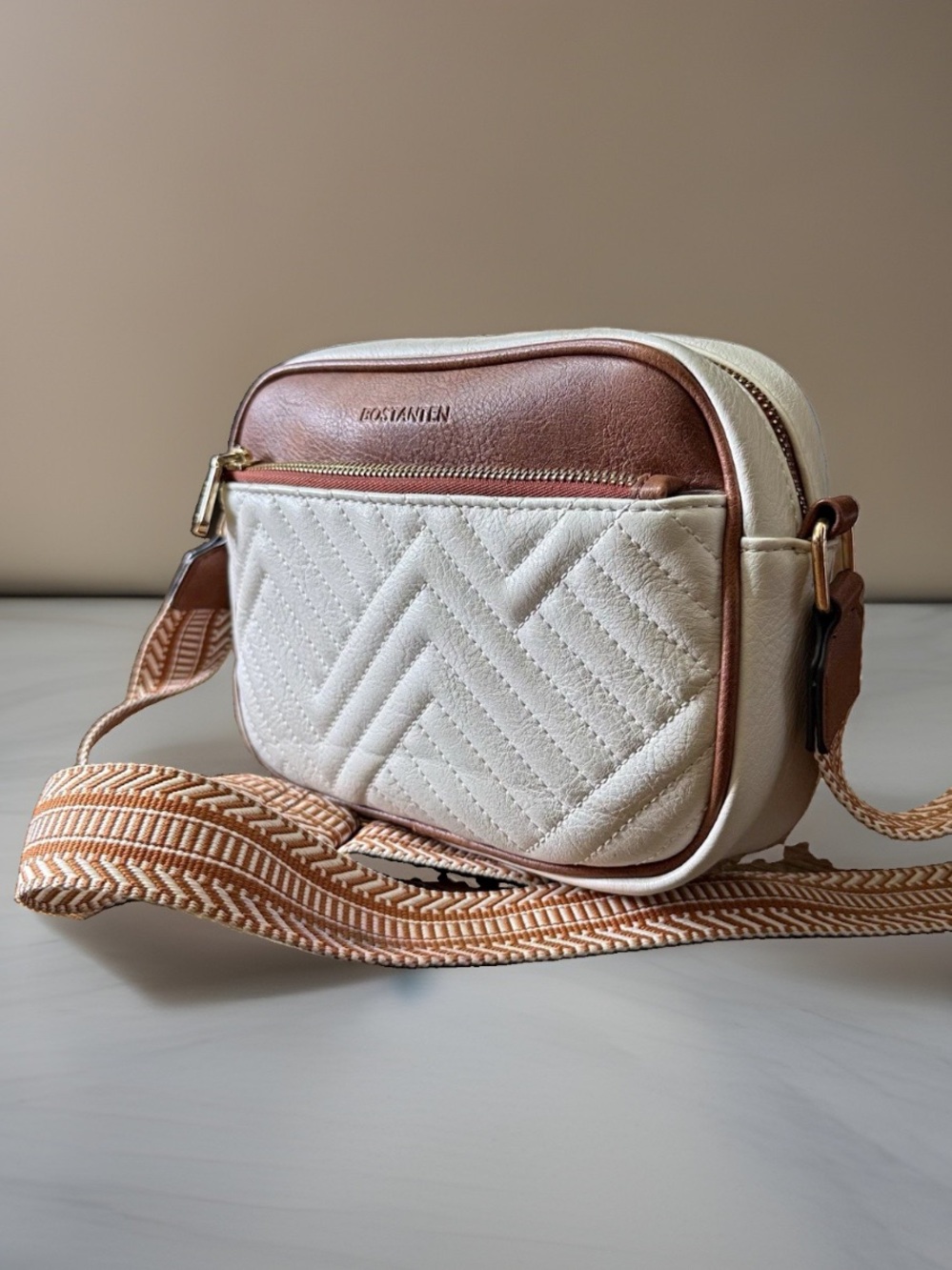 BOSTANTEN Cream + Brown Quilted Crossbody 🤎